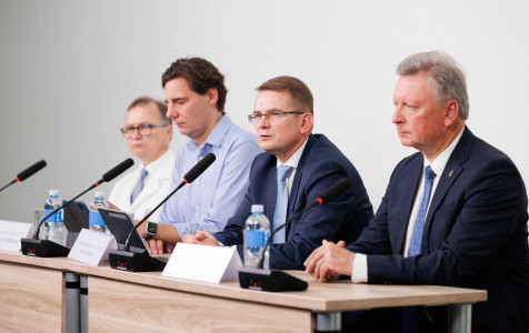 Spaudos konferencija (aut. Erikas Ovčarenko).jpg