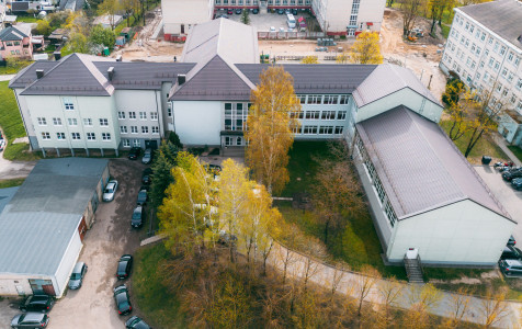 4. V. Borisevičiaus gimnazija.jpg