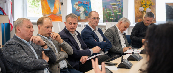 Seniūnų pasitarime aptartos atliekų tvarkymo problemos ir sportinės veiklos organizavimo klausimai
